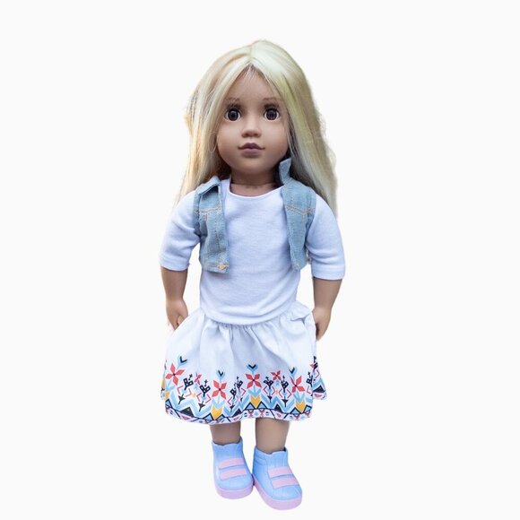 Phoebe Hair Grow Doll and Clothes Set 2 Tops 2 Skirts Sneakers Sandals Bracelet - Picture 1 of 16